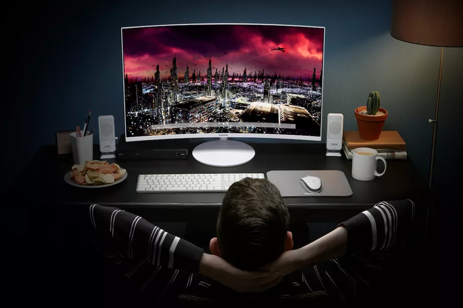 Samsung curved monitor