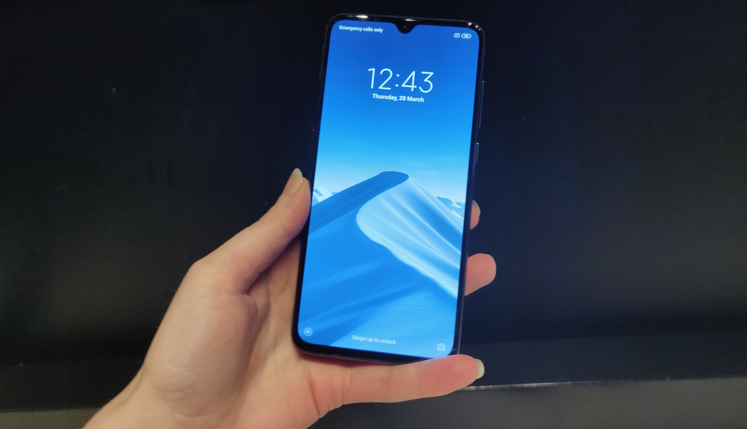 Xiaomi-Mi-9-voorkant