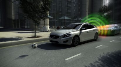 111906_The_all_new_Volvo_V40_City_Safety_Video_Still