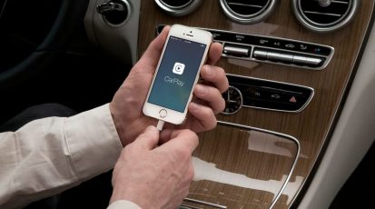 Mercedes-Benz - Apple "CarPlay"
