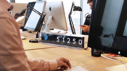 Flapit_Product_Shot_Twitter_Office