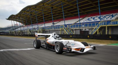 InMotion-elektrische-auto-record