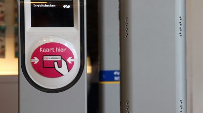 OV-Chipkaart_station_Utrecht_Centraal