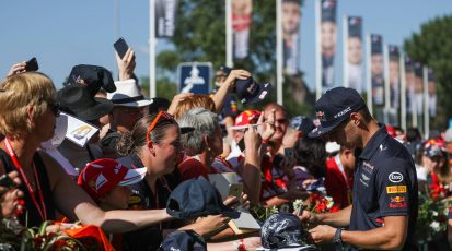 P-20170709-02745_news