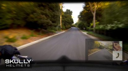 SkullyHelmets-4-PhoneCall