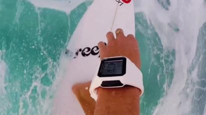 Surf-GPS-watch-by-Rip-Curl