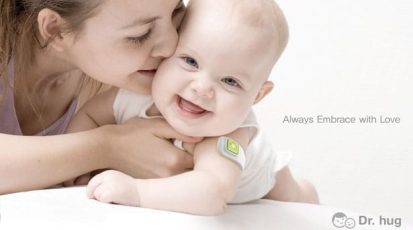 dr-hug-bracelet-for-baby-by-jaehyuk-lee1