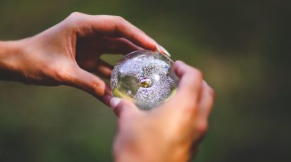 hands-woman-art-hand