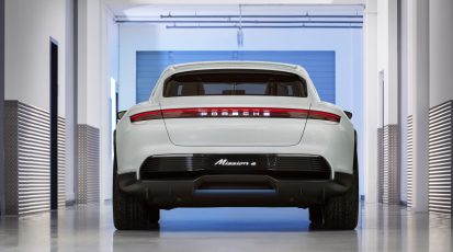 Porsche Mission E Cross Turismo