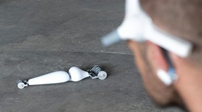 illuminated-mind-controlled-toy-car-ADHD-concentration-training-Alejo-Bernal-2